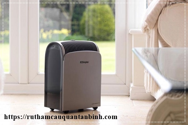 sử dụng m&aacute;y h&uacute;t ẩm c&oacute; lợi &iacute;ch g&igrave;