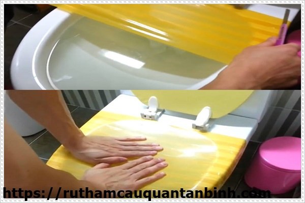 th&ocirc;ng tắc bồn cầu bị tắc nghẹt do băng vệ sinh nhanh