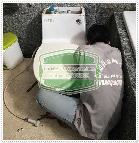 Hệ thống phao kh&oacute;a nước bị hỏng