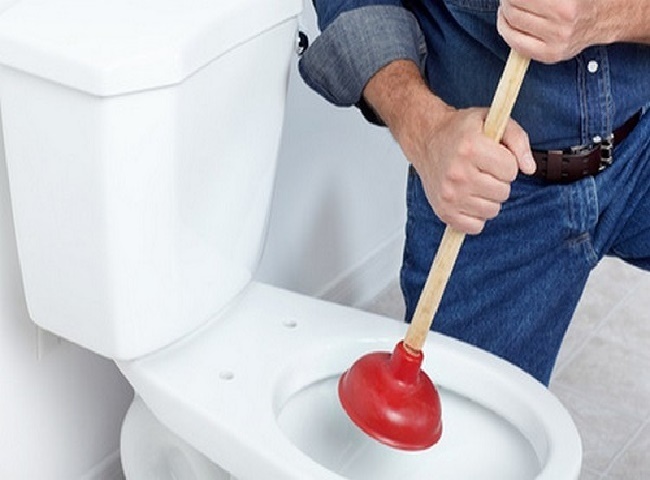 Th&ocirc;ng bồn cầu huyện H&oacute;c M&ocirc;n gi&aacute; rẻ chỉ ra một số nguy&ecirc;n nh&acirc;n